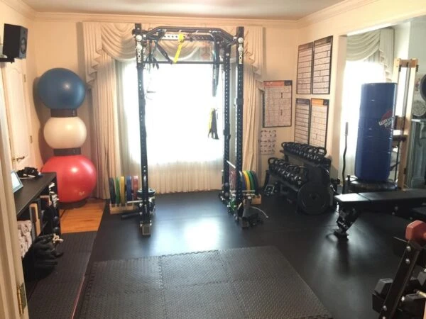 Rogue RM-390F Flat Foot Monster Rack 3 Rogue RM-390F Flat Foot Monster Rack